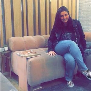 Meet your Posher, Meg